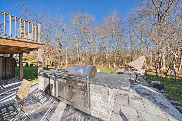 163 Pearl St, Stoughton, MA 02072