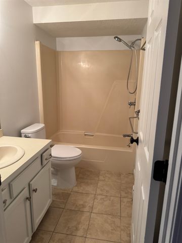 414 Springbrook Circle, Portsmouth, NH 03801