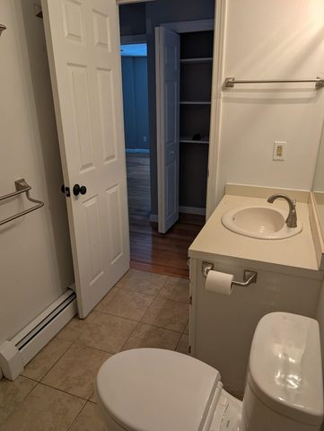 414 Springbrook Circle, Portsmouth, NH 03801