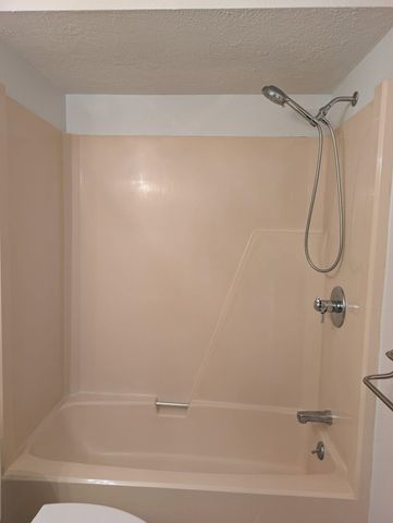 414 Springbrook Circle, Portsmouth, NH 03801