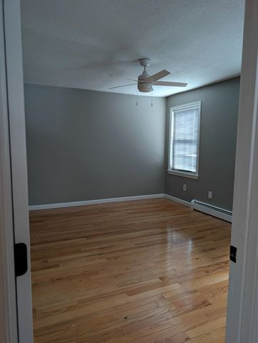 414 Springbrook Circle, Portsmouth, NH 03801