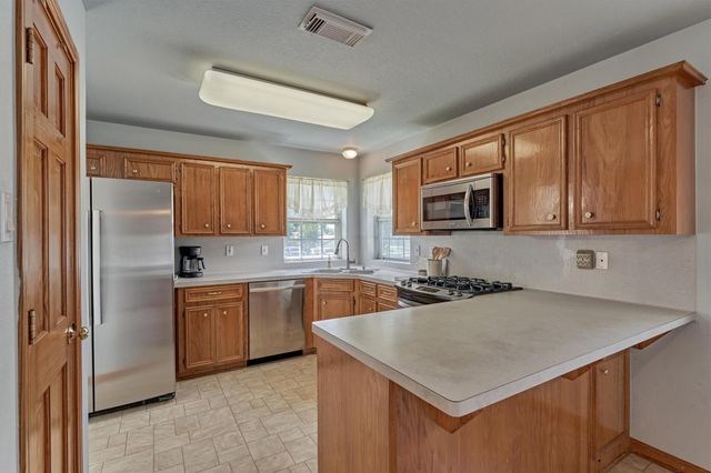 9749 E Shore Drive, Willis, TX 77318