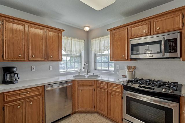 9749 E Shore Drive, Willis, TX 77318
