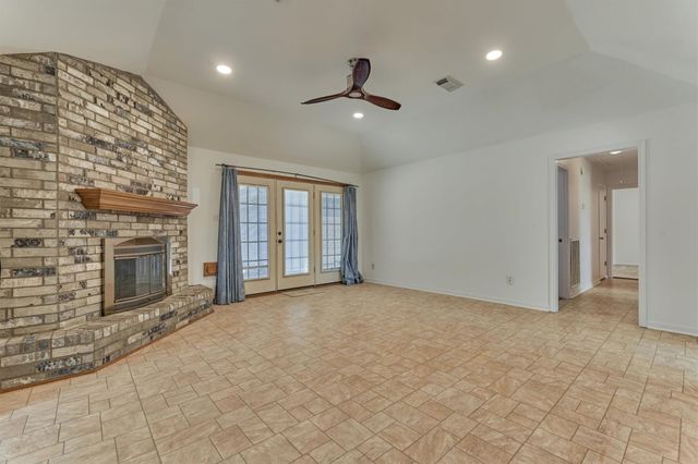 9749 E Shore Drive, Willis, TX 77318