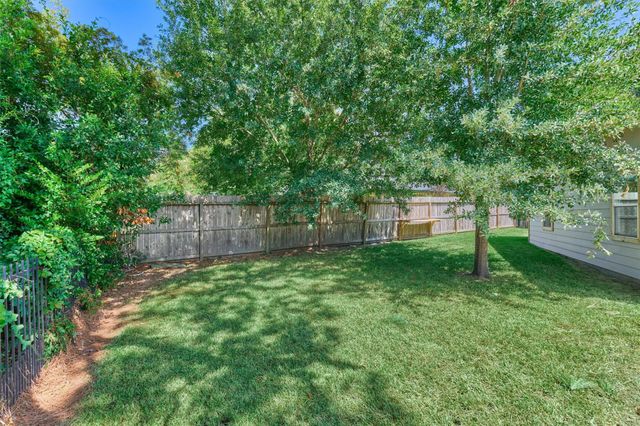 9749 E Shore Drive, Willis, TX 77318