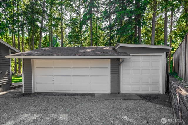 19101 58th Street E, Lake Tapps, WA 98391