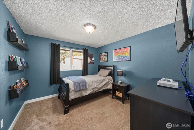 19101 58th Street E, Lake Tapps, WA 98391