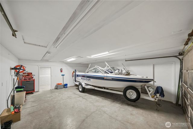 19101 58th Street E, Lake Tapps, WA 98391