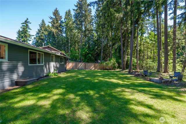 19101 58th Street E, Lake Tapps, WA 98391