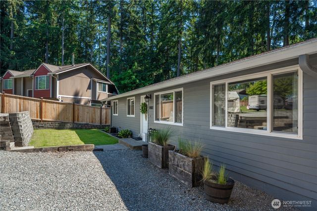 19101 58th Street E, Lake Tapps, WA 98391