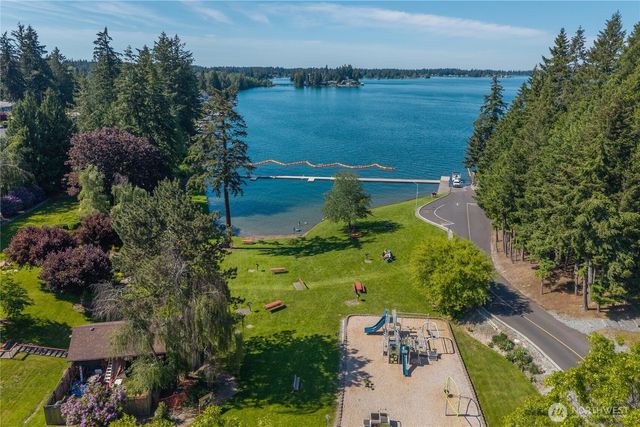 19101 58th Street E, Lake Tapps, WA 98391