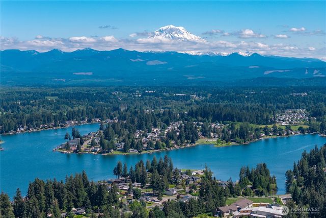 19101 58th Street E, Lake Tapps, WA 98391