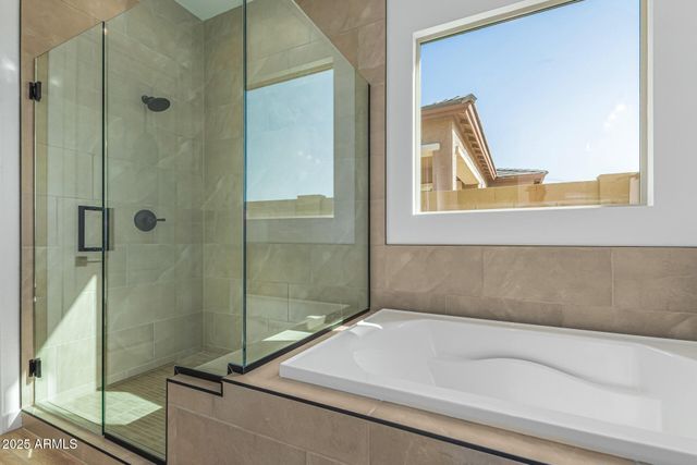 16961 W DESERT Lane, Goodyear, AZ 85338