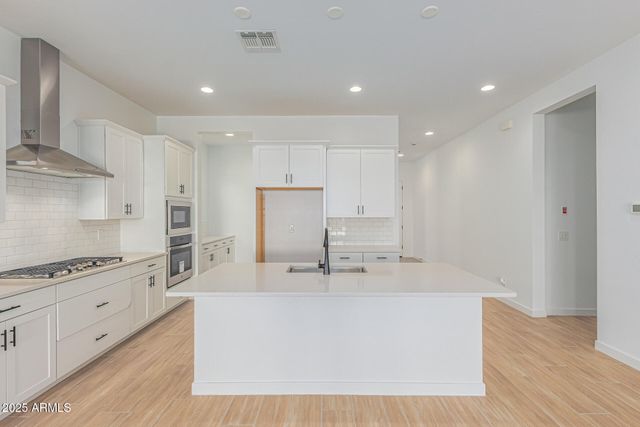 16961 W DESERT Lane, Goodyear, AZ 85338