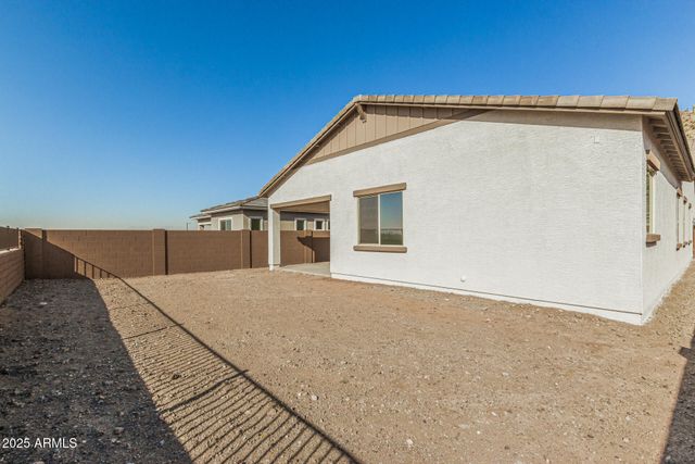 16961 W DESERT Lane, Goodyear, AZ 85338
