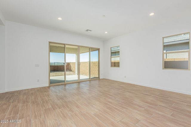 16961 W DESERT Lane, Goodyear, AZ 85338