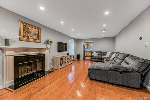 145 Walworth Avenue, White Plains, NY 10606