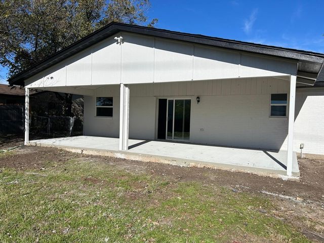 9029 Glenn Drive, White Settlement, TX 76108