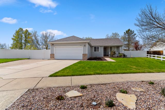 448 CHRISTINE WAY, Kaysville, UT 84037