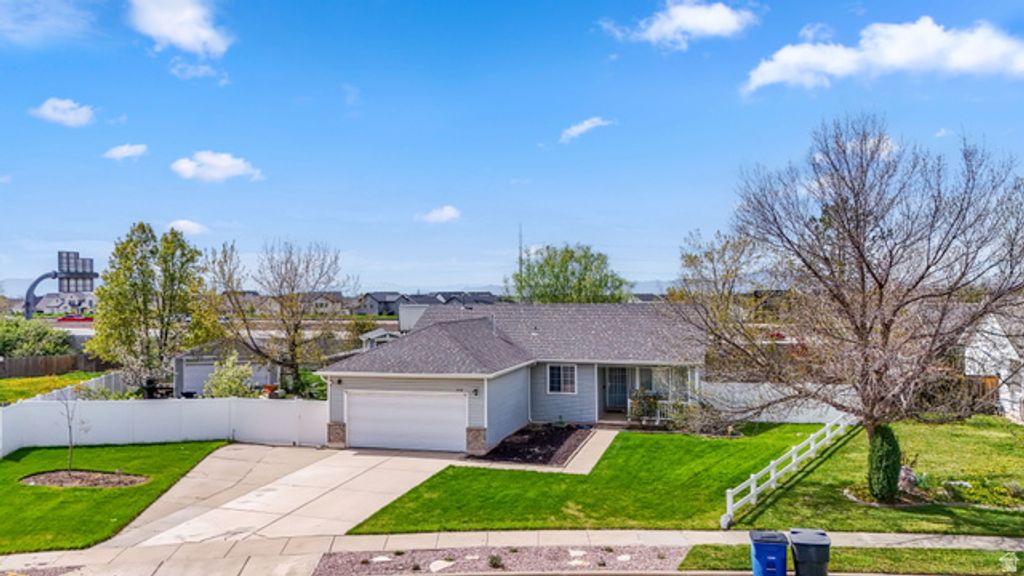 448 CHRISTINE WAY, Kaysville, UT 84037