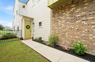 7504 Chesapeake Rail LN 153, Austin, TX 78744