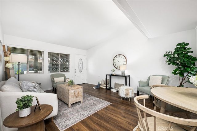 13790 Saint Andrews M-1 Drive 54J, Seal Beach, CA 90740