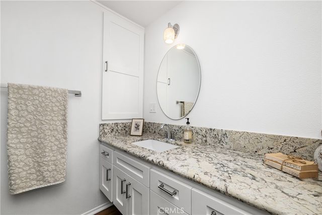 13790 Saint Andrews M-1 Drive 54J, Seal Beach, CA 90740