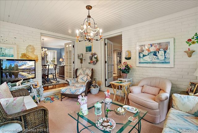341 Westwood Drive, Bloomfield Hills, MI 48301
