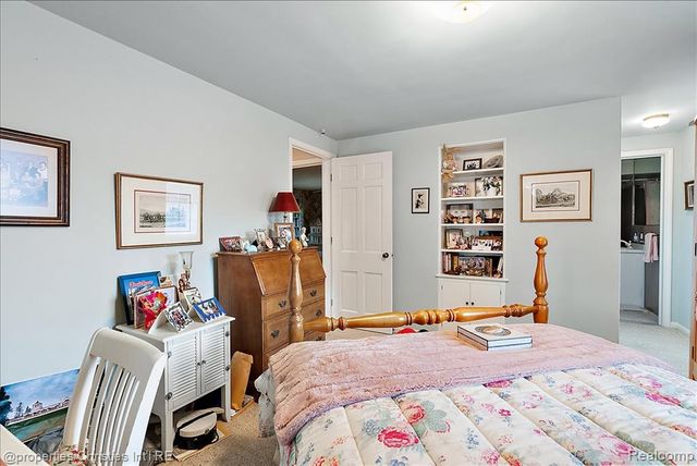 341 Westwood Drive, Bloomfield Hills, MI 48301