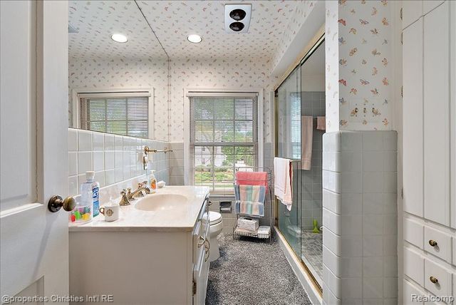 341 Westwood Drive, Bloomfield Hills, MI 48301