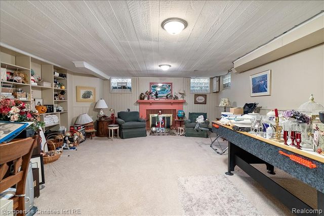341 Westwood Drive, Bloomfield Hills, MI 48301