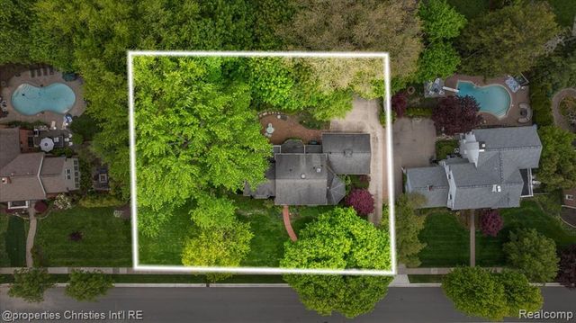 341 Westwood Drive, Bloomfield Hills, MI 48301