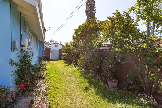 11261 Palmwood, Garden Grove, CA 92840