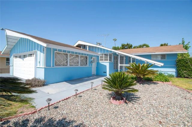 11261 Palmwood, Garden Grove, CA 92840