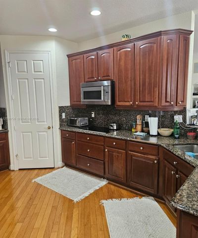 13382 Lakepointe Circle 0, Cooper City, FL 33330