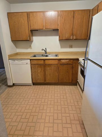 3425 Golfview Drive 115, Eagan, MN 55123