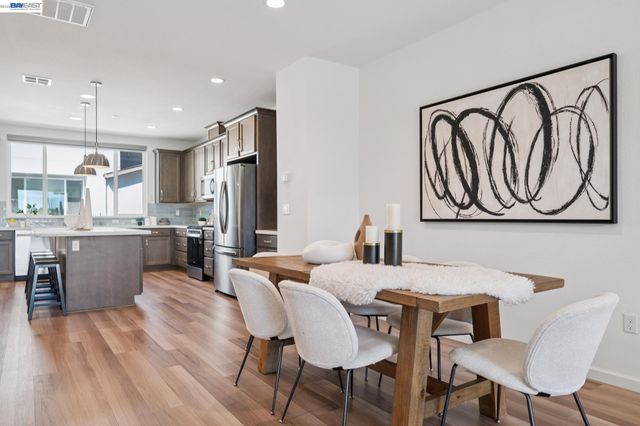 5606 Glass Rd, Dublin, CA 94568