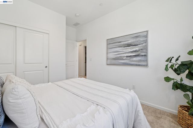 5606 Glass Rd, Dublin, CA 94568