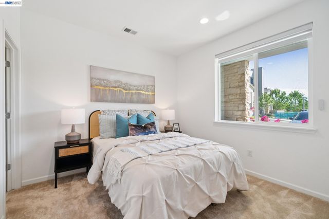 5606 Glass Rd, Dublin, CA 94568