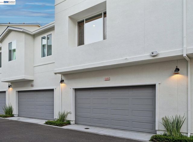 5606 Glass Rd, Dublin, CA 94568