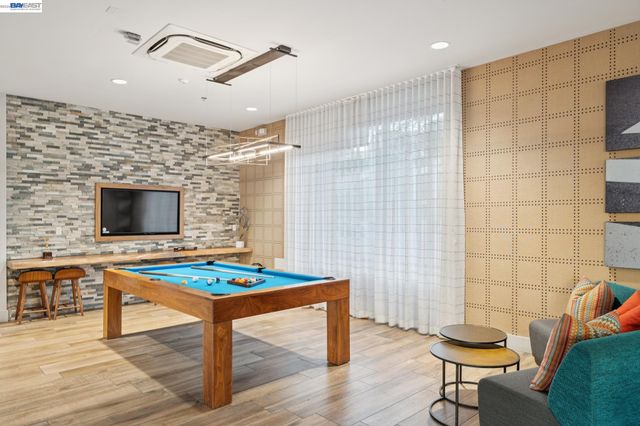 5606 Glass Rd, Dublin, CA 94568