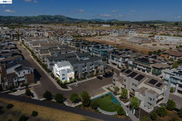 5606 Glass Rd, Dublin, CA 94568