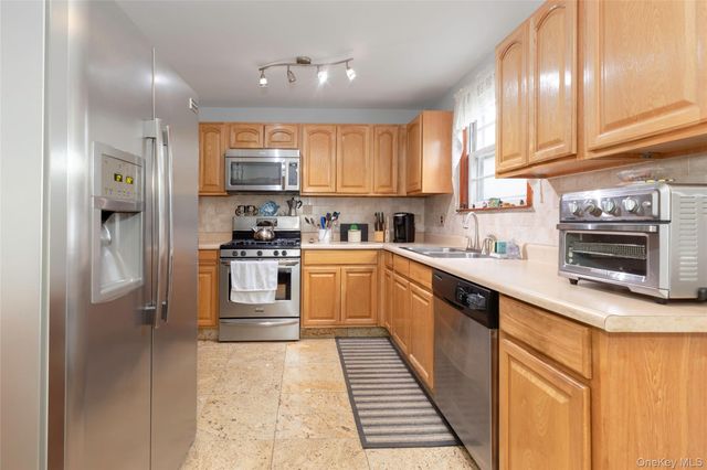 32 Fordham Street, Bronx, NY 10464