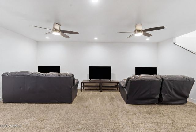 1655 E GLADE Avenue, Mesa, AZ 85204