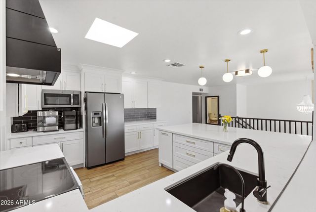 1655 E GLADE Avenue, Mesa, AZ 85204