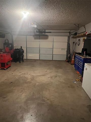 2912 Eastgate Drive, Seminole, OK 74868