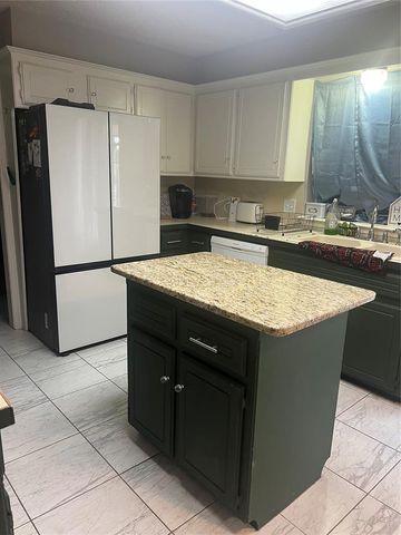 2912 Eastgate Drive, Seminole, OK 74868
