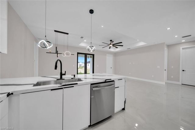 3614 6th ST SW, Lehigh Acres, FL 33976