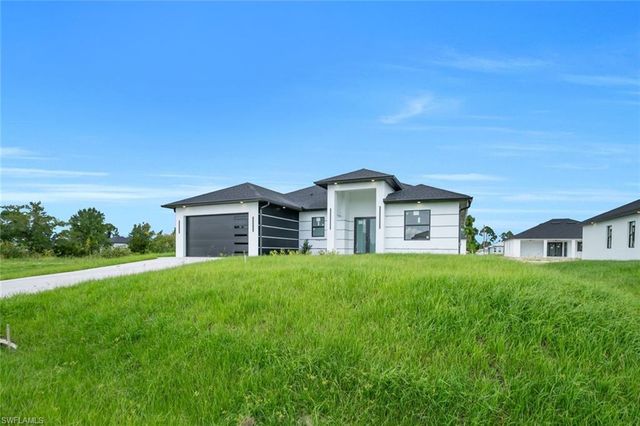 3614 6th ST SW, Lehigh Acres, FL 33976