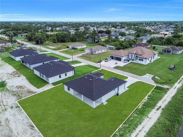 3614 6th ST SW, Lehigh Acres, FL 33976